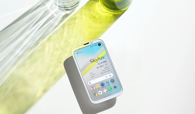 BALMUDA Phone
